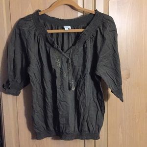 Green V-neck relativity blouse